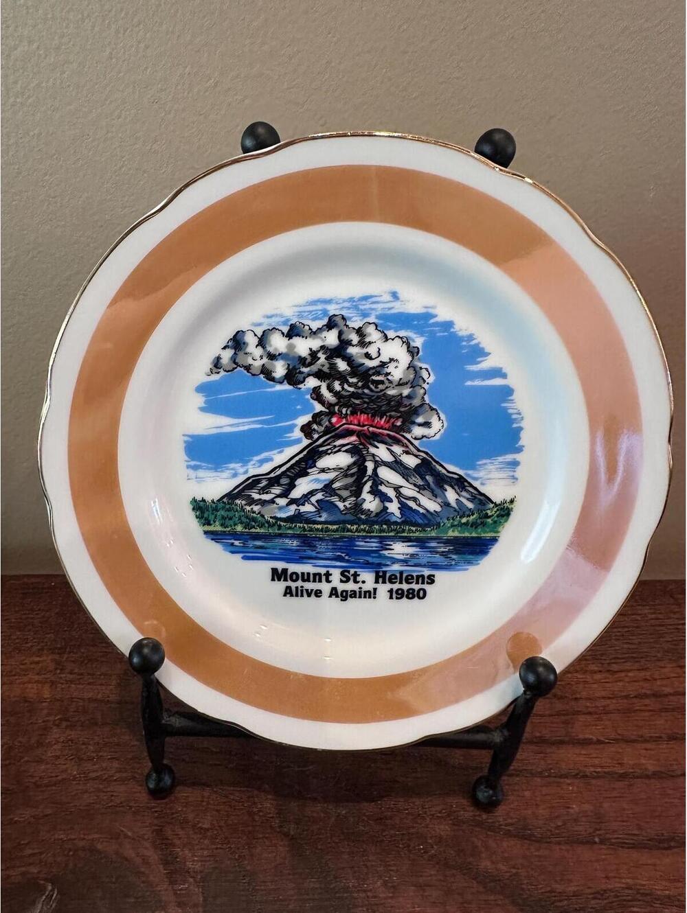 Mount St. Helens Alive Again! 1980 Souvenir Plate